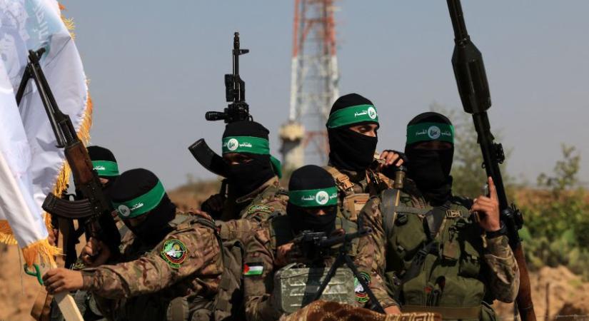 Palesztin segélymunkásokat rohantak le a Hamász terroristái