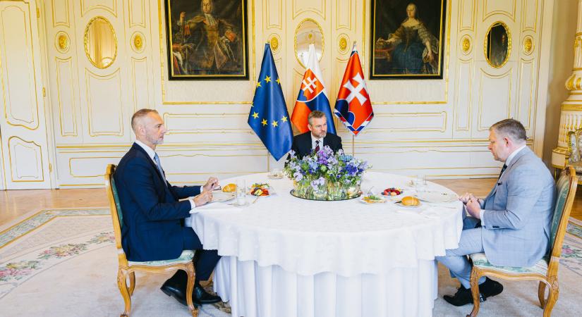 Pellegrini egyeztetett a három legfőbb közjogi méltóság részvételével