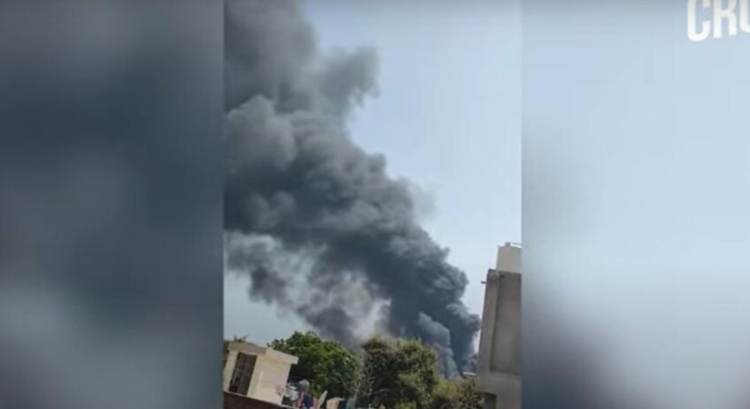 Lezuhant az Air India egyik utasszállítója 242 utassal a fedélzetén