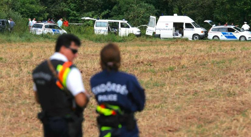 Horror Baranyában: közel két tucat ismeretlen holttestet, sőt, lefűrészelt lábakat is találtak