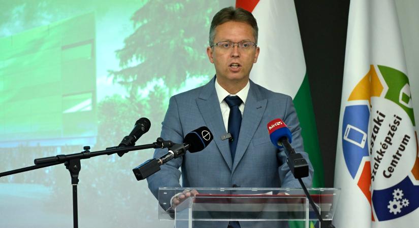 Hankó Balázs: Öt tudásközpontot alakítanak ki a szakképzés további fejlesztése érdekében