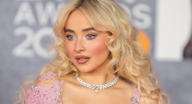 Sabrina Carpenter kiakasztotta az internet népét új albumának borítójával
