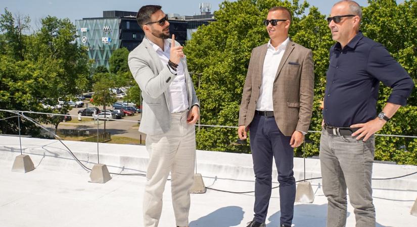 Színt váltott a Loki-aréna