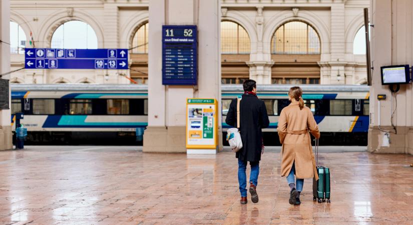 Horribilis összeget fizetett ki a MÁV a késések miatt egy hét elteltével