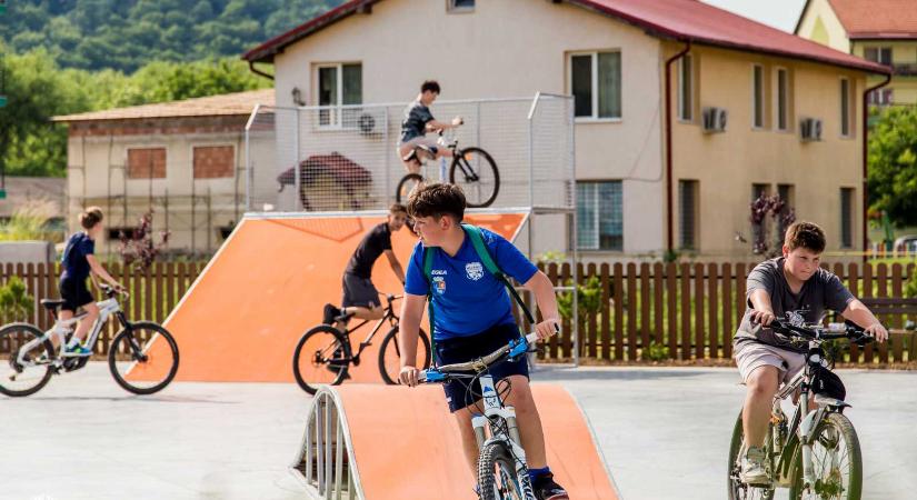 Szilágysomlyó: skate parkot építettek és a kerékpárút-hálózatot is bővítik