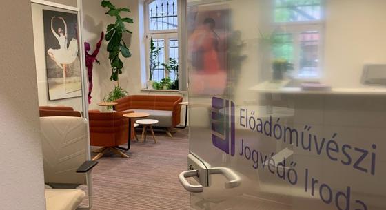 Létminimum alatt élő zenészek kaptak támogatást