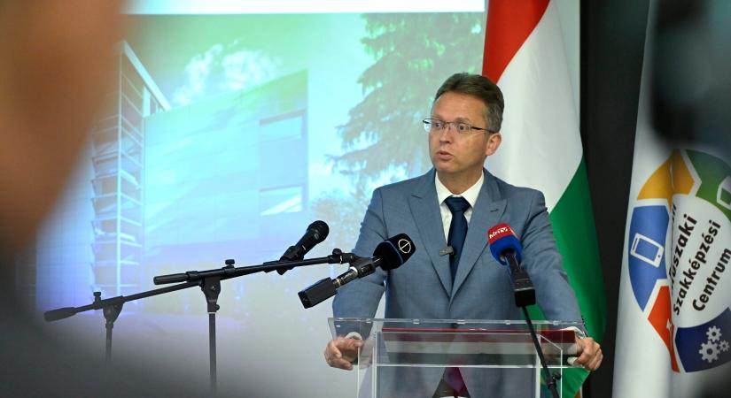 Újabb nagy dobás a szakképzésben: öt tudásközpont létrehozását jelentette be Hankó Balázs