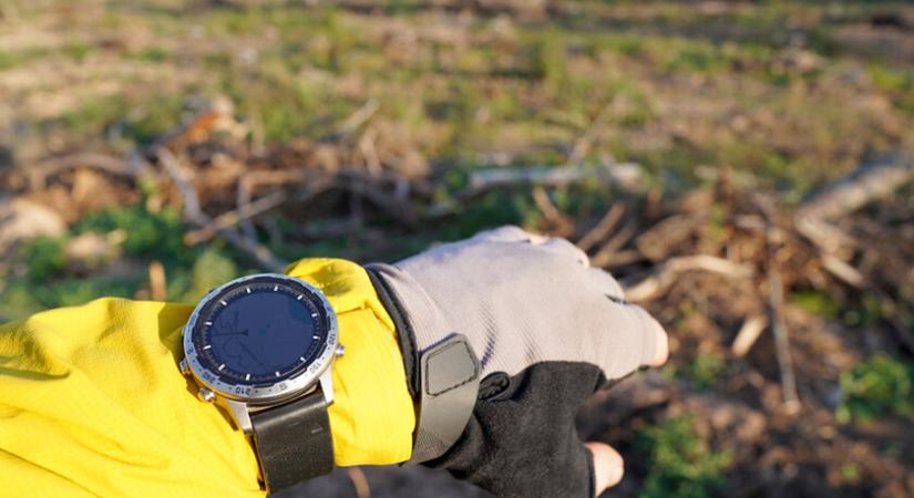 Pontos helymeghatározás útközben - GPS alapú okosórák motorosoknak