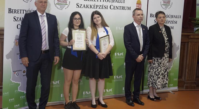 Sztárokként ünnepelték a diákokat Berettyóújfaluban