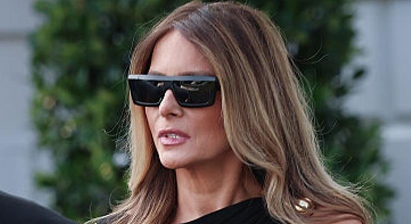 Melania Trump a vörös szőnyegen ragyogott, férjét ugyanitt kifütyülték – galéria