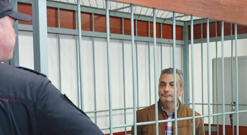 Kiállt a béke mellett, majd házi őrizetbe került az egyik utolsó orosz ellenzéki politikus
