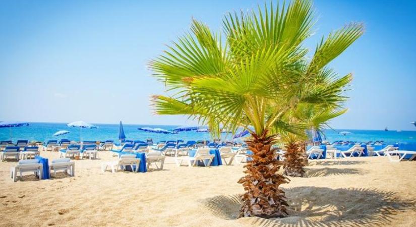 Ez a népszerű nyári úti cél újabb korlátozásokat vezet be a turisták ellen - akár 1 millió forint is lehet a bírság