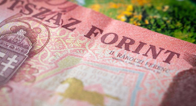 Pénzt váltana a nyaraláshoz? Örülhet, mert megtáltosodott a forint