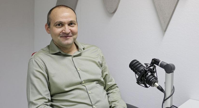 A lehetséges új kórházról és a rendelőintézet felújításáról is beszél a főigazgató