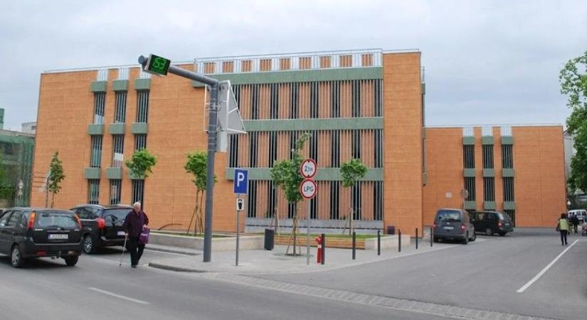 Új parkolási koncepció Egerben - brutális óradíj éjszakába nyúlóan, nem növekvő parkolóhely számok de kedvezmény az egrieknek