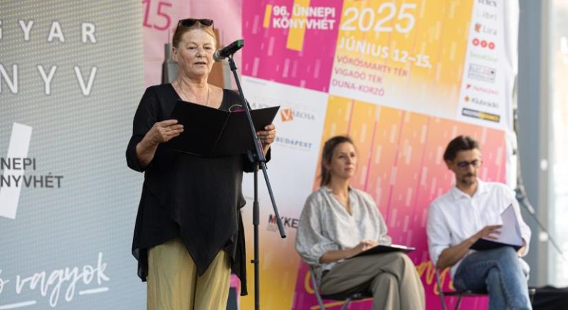 A könyvhöz való jog mindenkit megillet