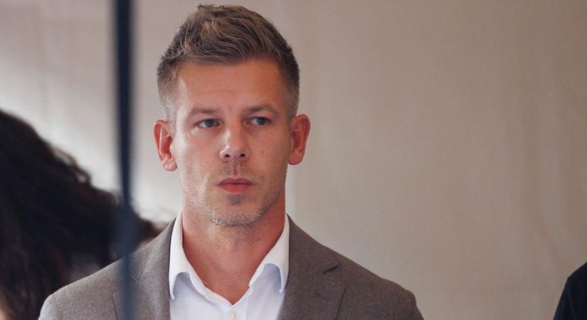 Így irányítják Magyar Péter titkos trollhadseregét