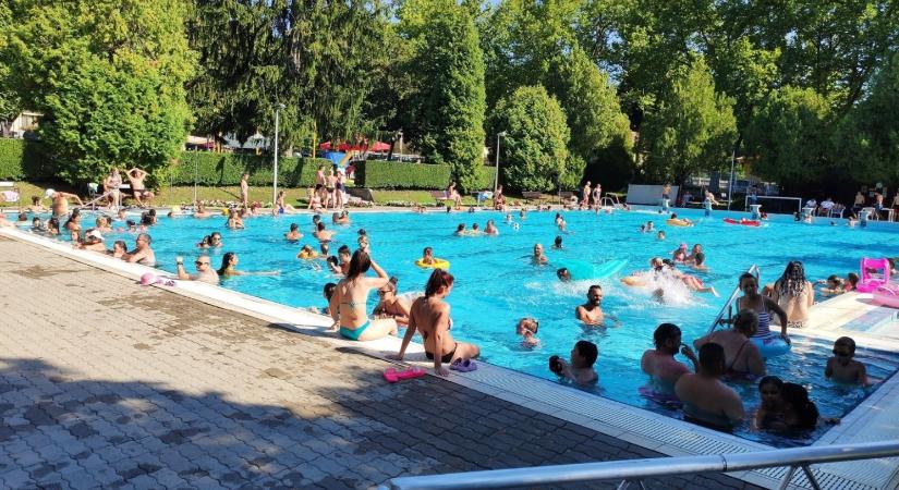 Már nyitva a Dunántúl egyik legolcsóbb medencés fürdője