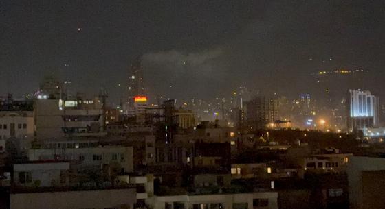 Izrael Iráni létesítményeket bombázott, válasz csapásra számít – percről percre a konfliktus fejleményei