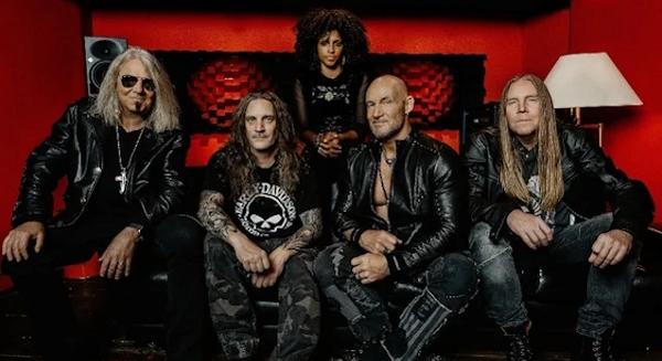 Romok és lángok között forgatta új klipjét a Primal Fear: 'The Hunter'