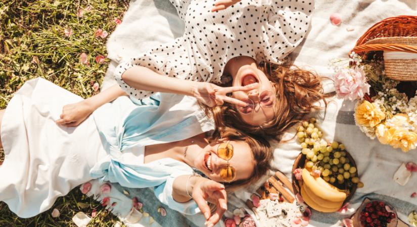 Jóga, utcazene vagy piknik mozi? – mire vágysz hétvégén?