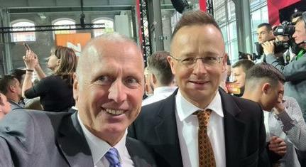 Szijjártó Péter inkább nem válaszolt a Georg Spöttle orosz kapcsolatai miatt felmerült kérdésekre