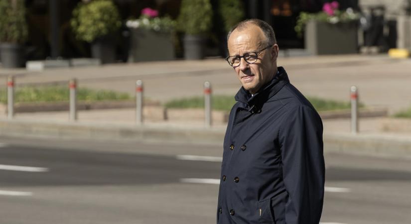 A német kancellár új világrendje: Berlin visszatérne a nagyok játékába