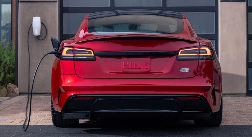 Megérkezett a frissített Tesla Model S és X