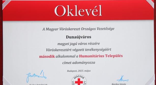 Duplázott Dunaújváros – ismét Humanitárius település címet nyert a közösség