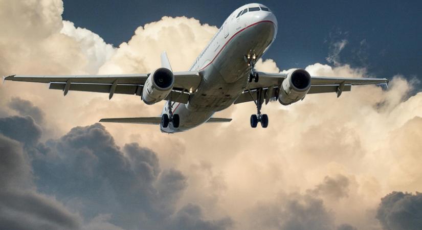 Mi történik az Air Indiánál? Ezúttal kényszerleszállást kellett végrehajtania az egyik repülőgépüknek