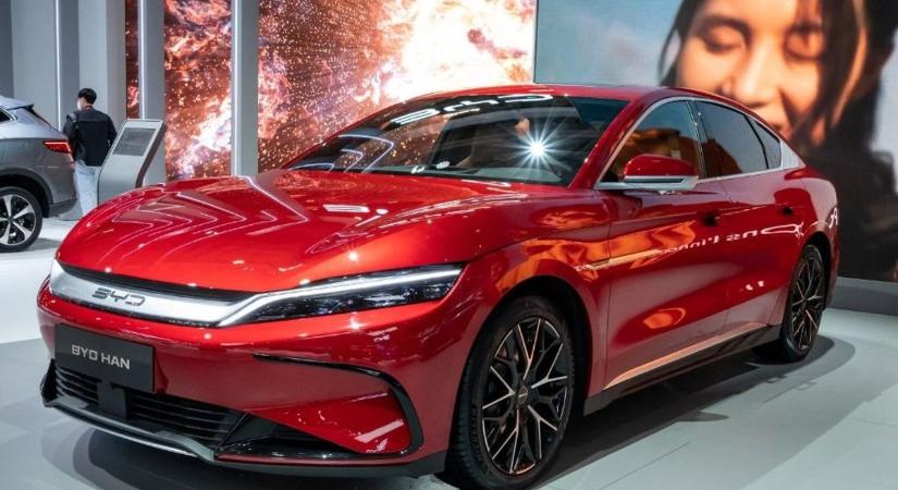 Szupergyors töltőhálózatot hoz Európába a BYD – a magyarok mégsem örülhetnek a bejelentésnek