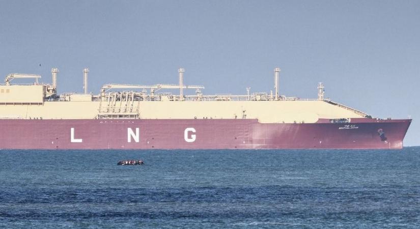 Pánikban a befektetők gázpiacon, az izreali-iráni háború miatt veszélyben az LNG szállítmányok