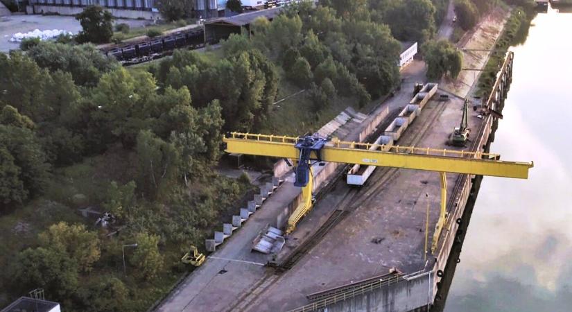 Napelemparkkal bővül a Párkányi Ipari Park
