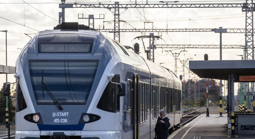 Megszólalt a MÁV vezérigazgatója a járatkésésekről és a pénzvisszatérítésről
