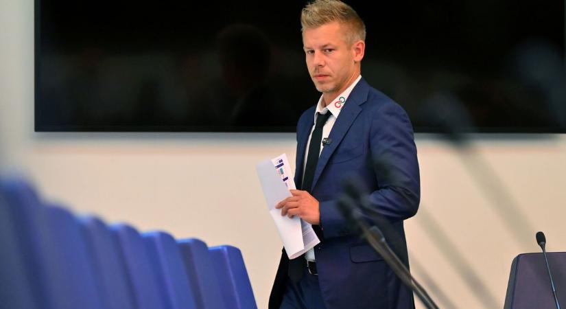 Óriási haszonnal adott tovább 4iG-részvényein Magyar Péter