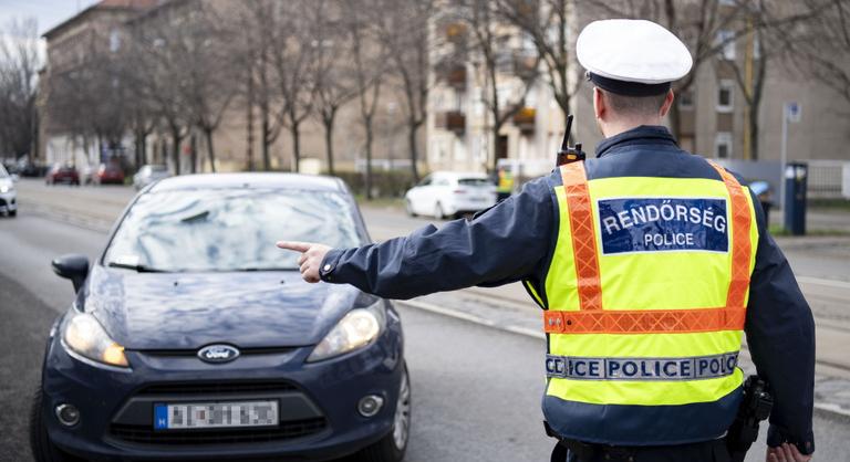 Fokozott közúti ellenőrzést tart a rendőrség hétfőtől