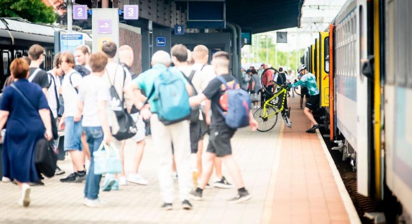 A MÁV nagy erőkkel készül a hétvégi csúcsforgalomra