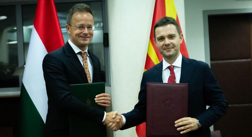 Szijjártó Péter: elfogadhatatlan, hogy Brüsszel folyamatosan akadályozza a nyugat-balkáni bővítést (videó)