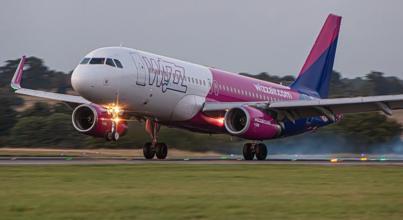 Egy hétre biztosan felfüggesztette járatait a Wizz Air ebbe a két városba