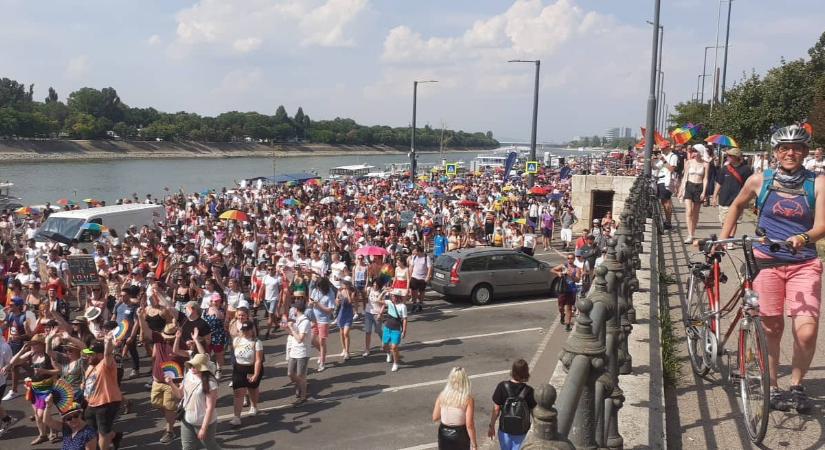 A rendőrség ismét megtiltotta a szivárványos tüntetést