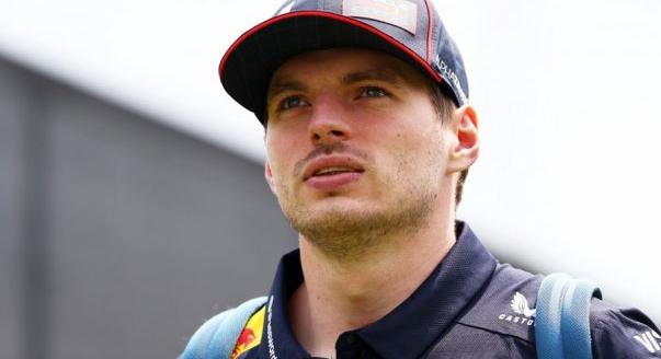 „Nem szép dolog kipécézni valakit” – kiakadt a riporterre Verstappen