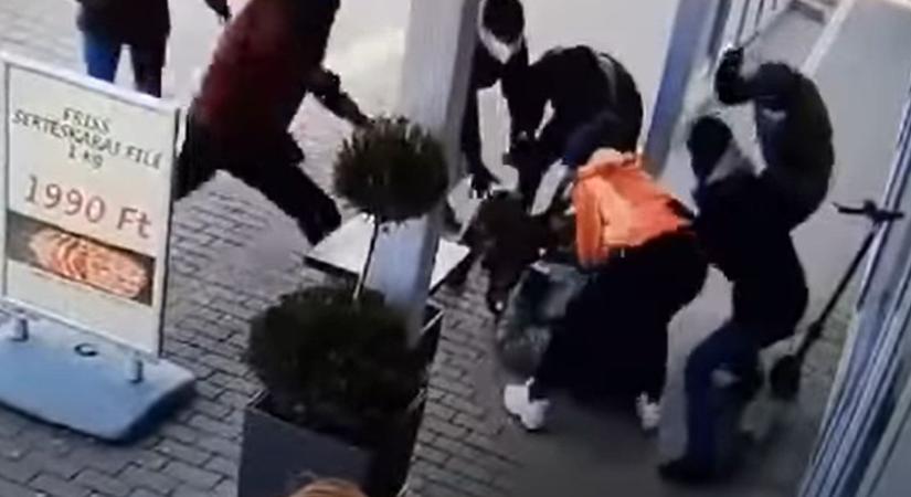 Éhségsztrájkoló antifa-vádlott: „Élve eltemettek egy cellában”