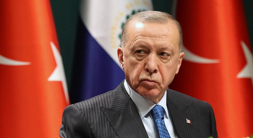 Erdogan: Izrael katasztrófa felé akarja sodorni a térséget