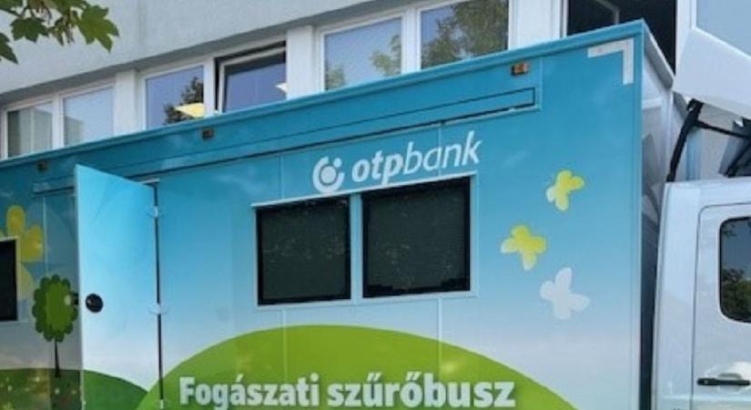 Fogászati busz Tatabányán: ingyenes szűrés volt