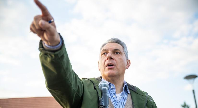 Lázár minisztériumában emailben jelezték a dolgozóknak, hogy ne felejtsenek szavazni a Voks2025-ön