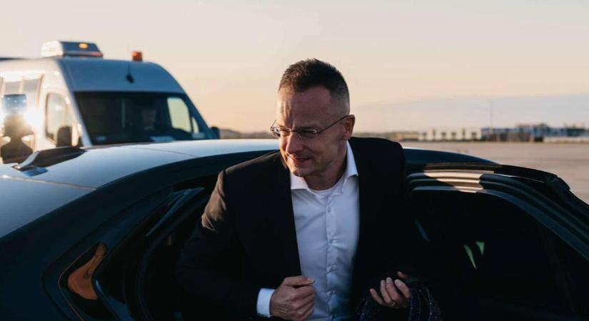 Szijjártó Péter beszélt az izraeli miniszterrel – újabb csapások érték Iránt