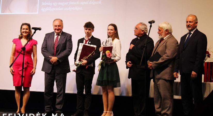 „Az alma materünk értékeit őrizzük meg az ösztöndíj által”