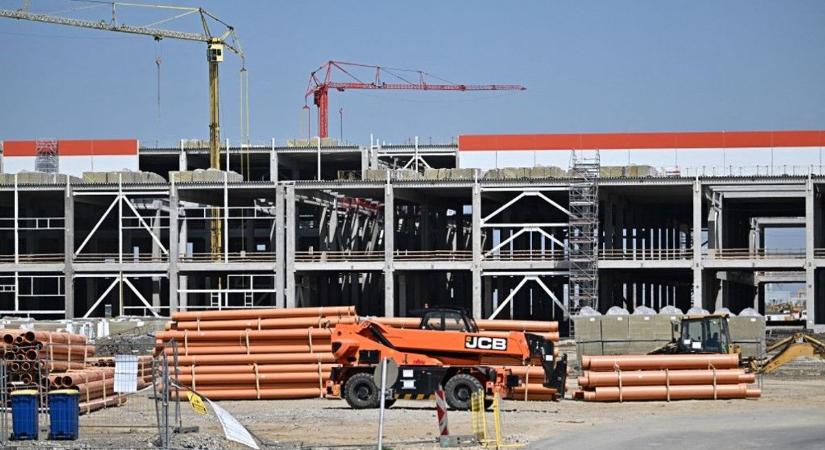 Elemzők: ha kitart a lendület, az első negyedévesnél sokkal kedvezőbb GDP-adatot láthatunk