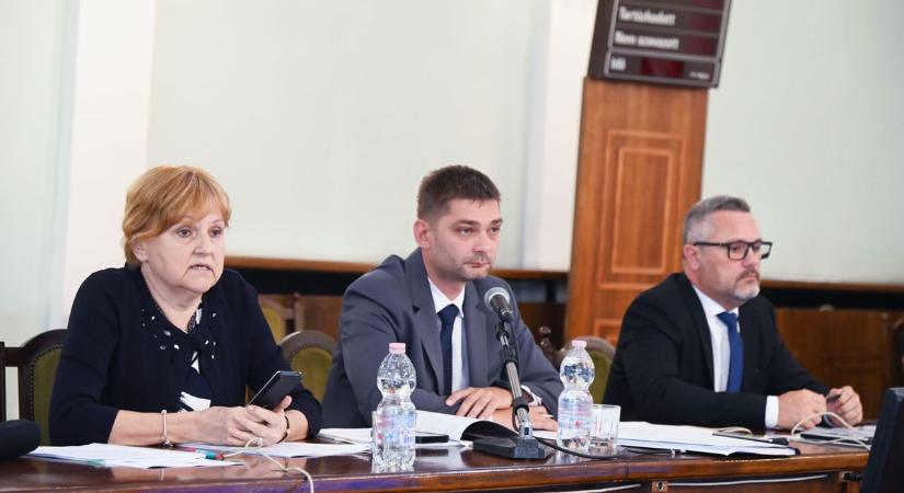 Egy fontos útfelújítás is témát szolgáltatott a vármegyei közgyűlésen – galériával