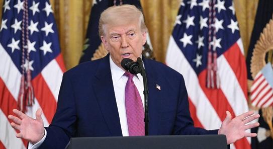 Trump azt mondja, nem aggódik amiatt, hogy háború tör ki a Közel-Keleten